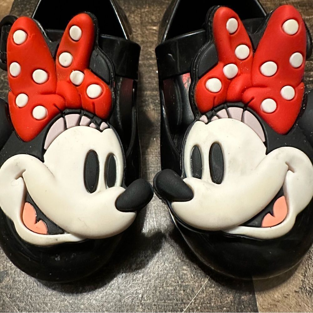 Mini Melissa x Disney Minnie Mouse Mary Janes - Picture 7 of 9